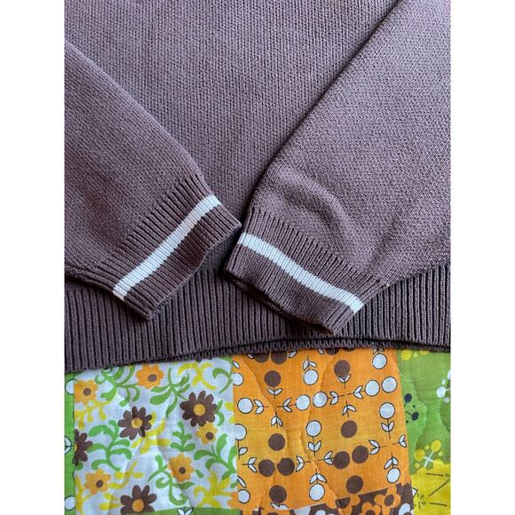 Taylor Swift Tortured Poets Department (TTPD) V-Neck Brown Cropped Sweater sz L - Picture 7 of 8